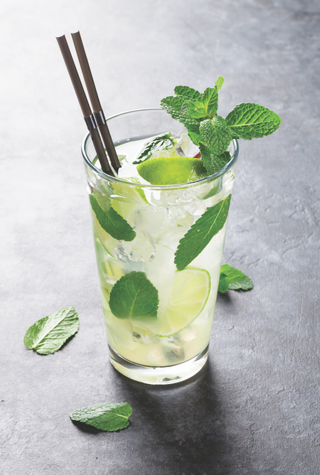 The Mojito Express: A Quick and Easy 4-Ingredient Cocktail