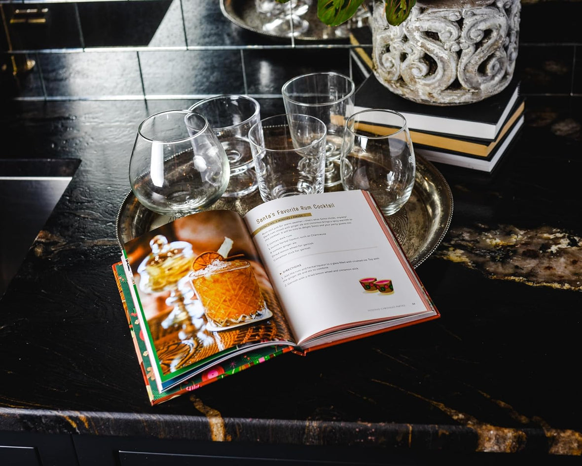 Rockin' Around the Christmas Tree: A Festive Guide to Celebrating the Holidays (Recipes, Crafts, and More!) – The Perfect Fun Gift for the Xmas Season