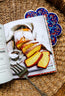 The Elvis Presley Cookbook: Fun Facts and Simple Southern Comfort Recipes Fit for a King