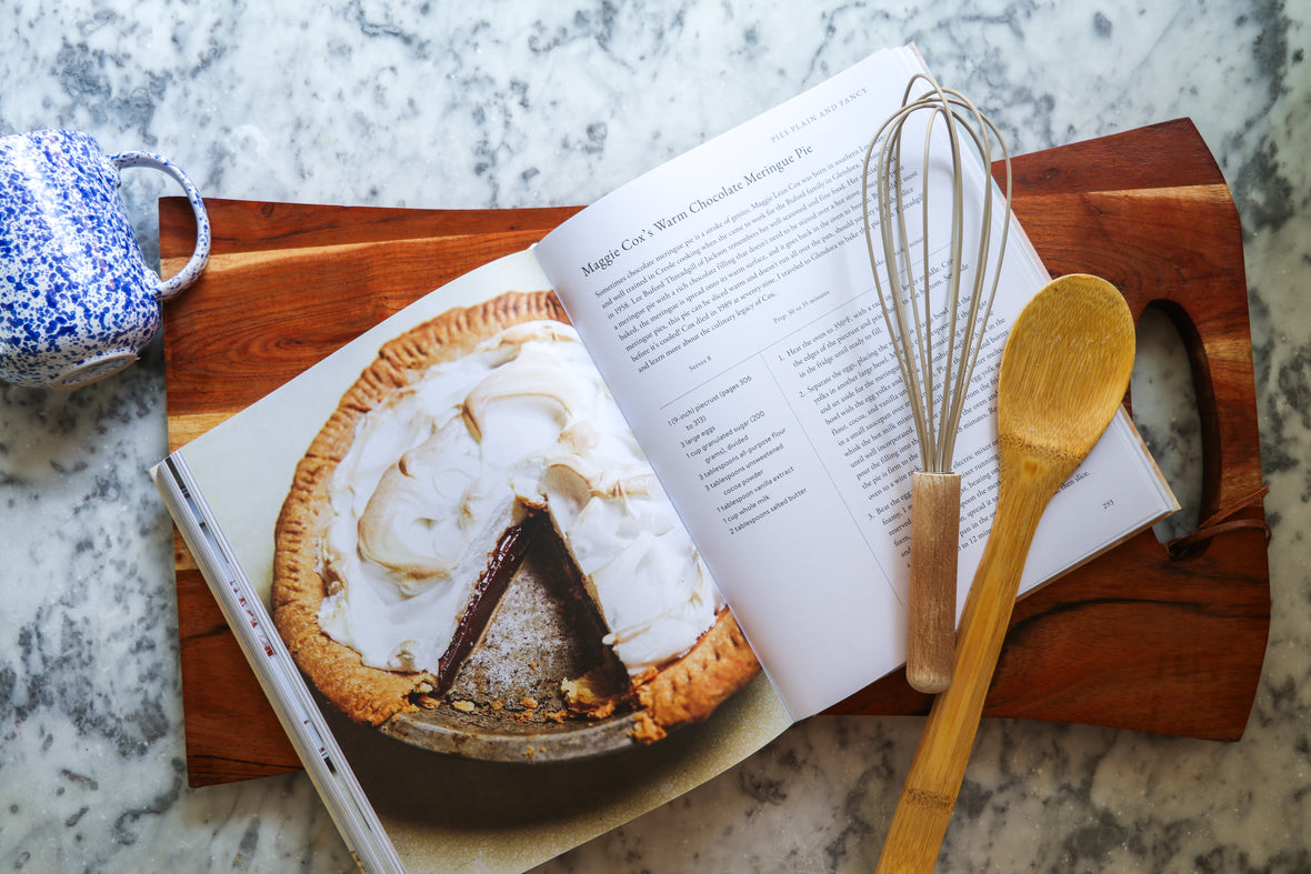 Baking in the American South: 200 Recipes and Their Untold Stories (A Definitive Guide to Southern Baking)